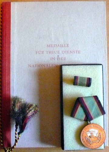 Ddr nva stasi orden medaille - orden,