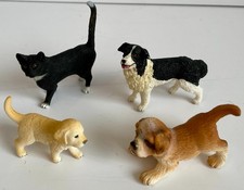 4 Haustiere Schleich Hund Katze 2 Welpen gebraucht