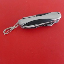  Taschenmesser mit vielen