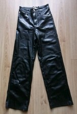 schwarze Leder Cargohose für Mädchen/Damen von Bershka, Gr. 34-36/XS-XS