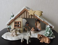 Goebel - Nina & Marco Weihnachtskrippe Midi-Krippe  7 teilig