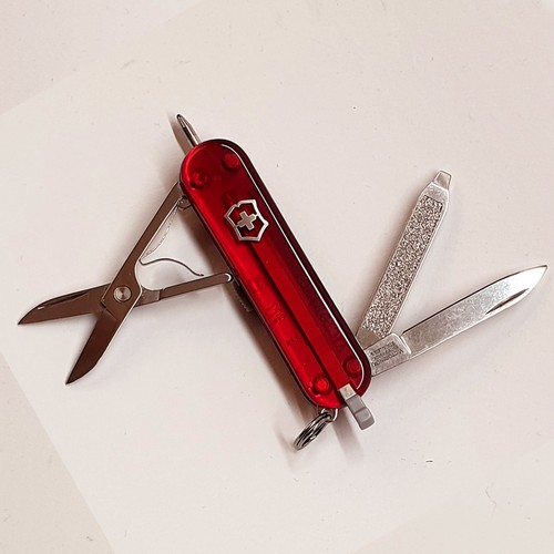 Victorinox classic 58mm - classic,