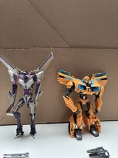 Transformers Prime Ultimate Opponents Starscream  Hasbro Deluxe Class + Bumblebe