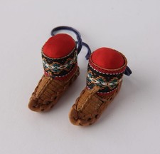 Miniatur Sami-Schnabelschuhe
