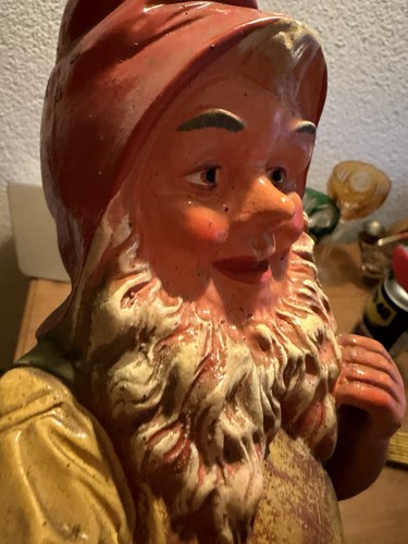 Großer alter gartenzwerg - großer,