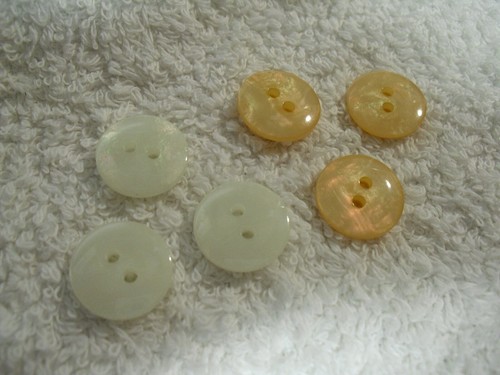 Knöpfe 15mm weiss oder lachs