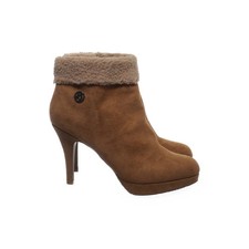 Ladystar, Stiefeletten