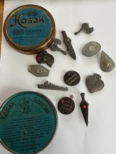 WHW Abzeichen, 1 Dose mit Inhalt 