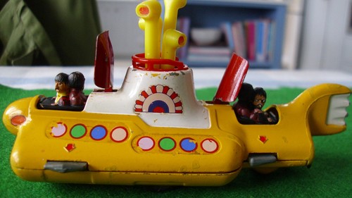 Beatles corgi yellow - beatles, submarine