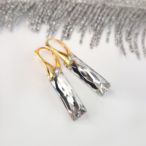 Goldene ohrringe mit - goldene,