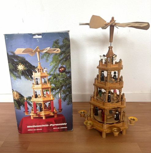 Große weihnachtspyramide - große,