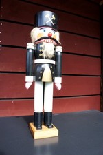 großer Nussknacker Bergmann