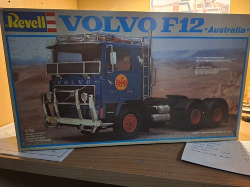 Revell volvo f12 - revell,