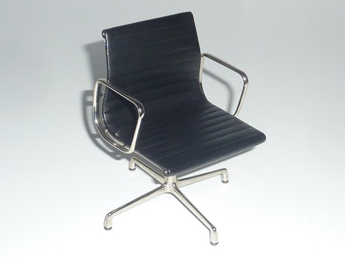 Vitra miniatures collection - miniatures,