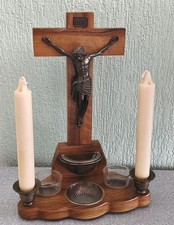 Alter hausaltar mit - hausaltar, kerzen