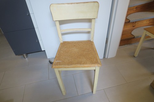 Alter stuhl holz - ,