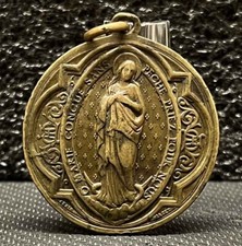 By Penin Poncet - France