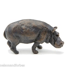 Massive Bronze Nilpferd