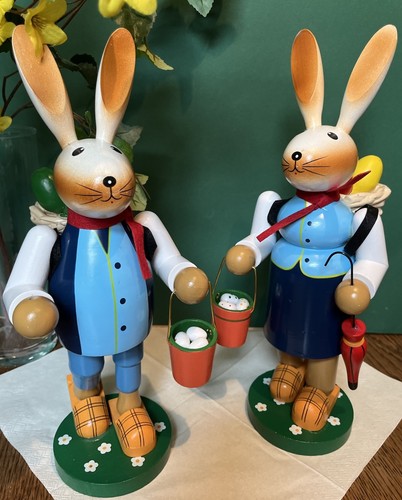 Osterhasenpaar mit