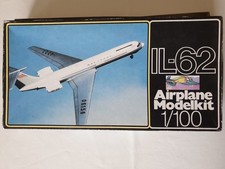 IL-62 Flugzeug-Modellbaukasten - letzte, "schwarze" Plasticart-Verpackung