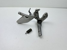 FUSSRASTENANLAGE RECHTS YAMAHA