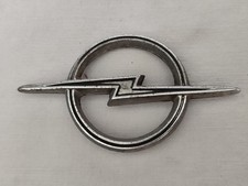 Aus einer Auflösung: tolles altes Opel Emblem / Schriftzug 182 2899 420