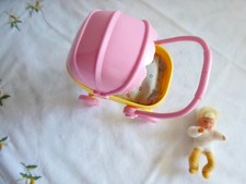 PUPPENWAGEN aus KUNSTSTOFF und