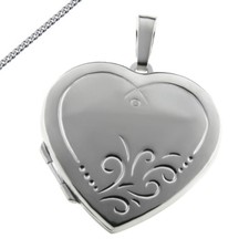 Medallion heart large amulet