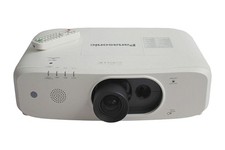 Panasonic PT-EZ57 Projektor