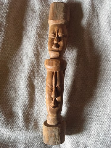 Handgeschnitzte holzfigur - handgeschnitzte,
