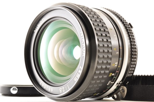 Nikon nikkor 24mm 8 - f/2.8, mf