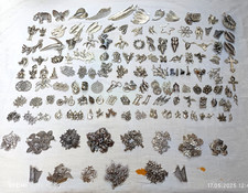 500 Stück große Charms