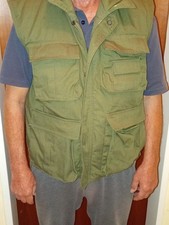 Angelweste, Gr. M, oliv,