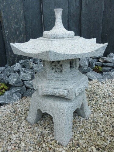 Granit laterne rokkaku yukimi - granit,