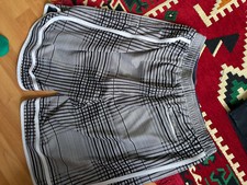 K1 X Herrenshort ca. 46-48