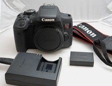 Canon EOS   Rebel T6i - 750D   With charger, battery,...