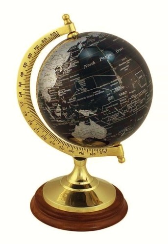 Kleiner globus maritim mit - globus,
