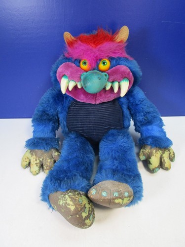 Vintage pet monster - pet,