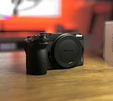 Nikon Z 30 mit Z DX 50-250mm Objektiv +  OVP Rechnung . (Neuwertig)