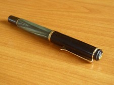 Pelikan - Kolbenfüller 200 - Schildpatt grün  - Feder Metall B / M