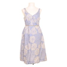 Personal Affairs, Kleid