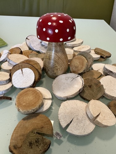 Herbstliche deko holzpilz rot - herbstliche,
