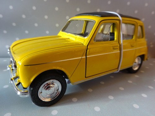 Renault gelb oldtimer - 4,