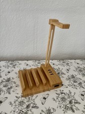 Ladestation für Devices inkl. Halterung Kopfhörer, mit Kabel, USB Anschlüsse 