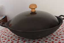 Wok Pfanne mit deckel aus Gusseisen