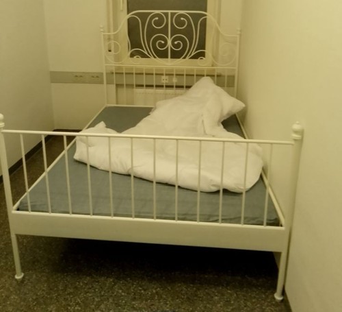 Bettgestell und matratze - und,