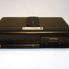 Unimog 406 geschlossenes Haus