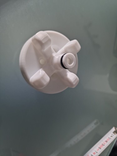 Tankdeckel mit wasseranschluss - tankdeckel,