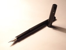 Geha Design Füller in schwarz