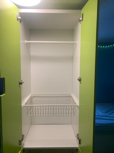 Kinderzimmekleiderschrank